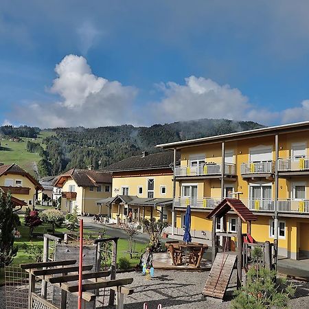 Hotel Garni Zerza Tröpolach Eksteriør bilde