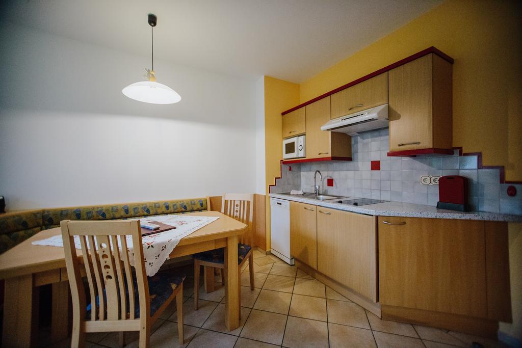 Hotel Garni Zerza Tröpolach Eksteriør bilde
