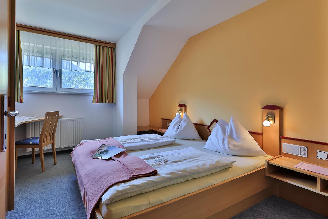 Hotel Garni Zerza Tröpolach Eksteriør bilde